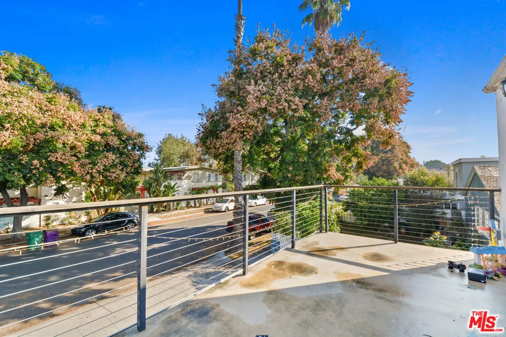 66 W 49th Street, Long Beach, California 90805 home-pic-11